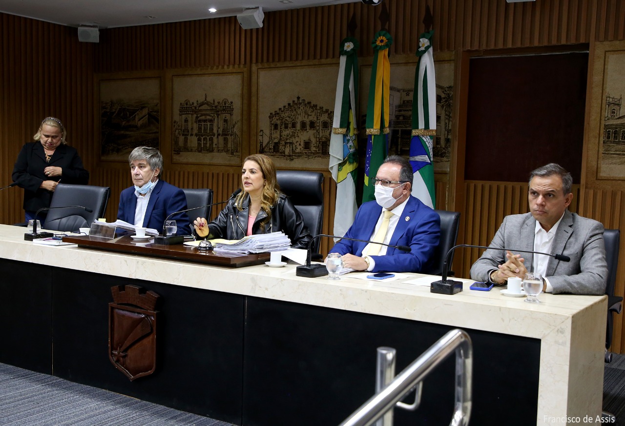 Comissões de Justiça e Finanças aprovam emendas encartadas à revisão do PPA  | Câmara Municipal de Natal